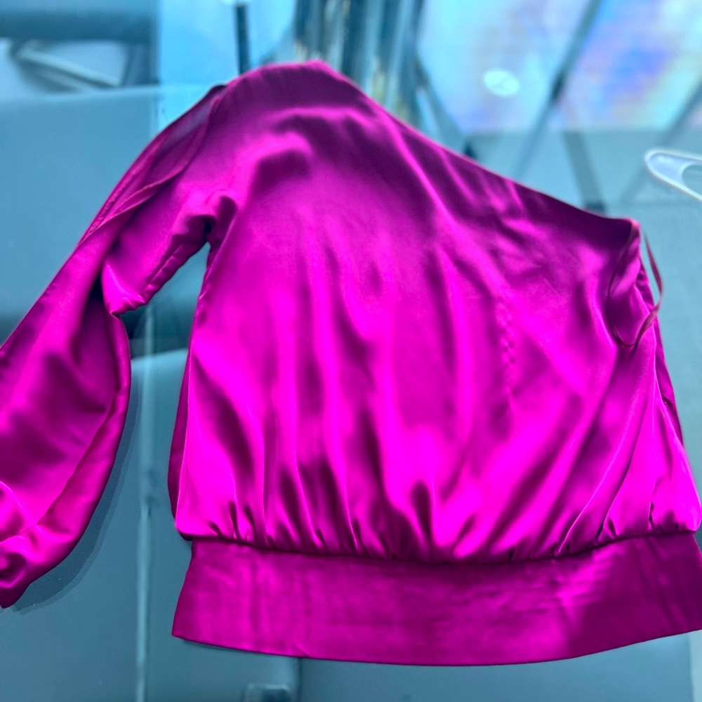 Pink sift shiny blouse